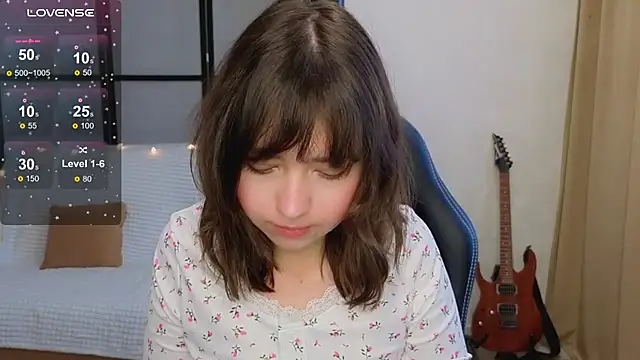 Lina Brownie online show from December 5, 2025, 4:33 am