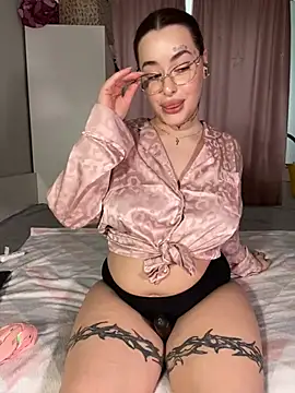 Snapshot of fuckdoll_18 chatting on February 11, 2025, 12:25 pm fuckdoll 18 online show from February 11, 2025, 12:25 pm