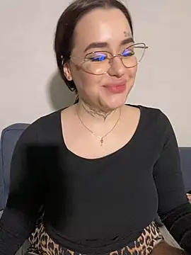Snapshot of fuckdoll_18 chatting on December 14, 2024, 4:30 pm fuckdoll 18 online show from December 14, 2024, 4:30 pm