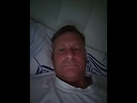 Snapshot of johnnym1 chatting on June 1, 2026, 4:13 am johnnym1 online show from June 1, 2026, 4:13 am