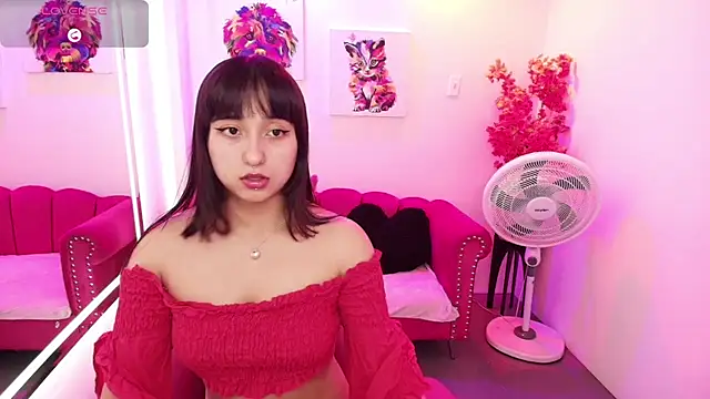 Miss dolly  online show from April 28, 2026, 12:31 pm