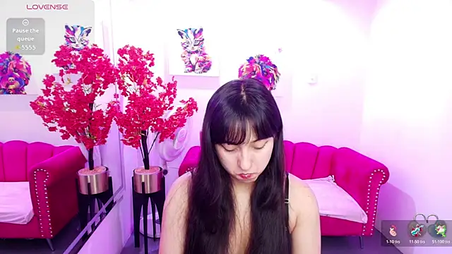 Snapshot of Miss_dolly_ chatting on August 3, 2026, 12:44 pm Miss dolly online show from August 3, 2026, 12:44 pm