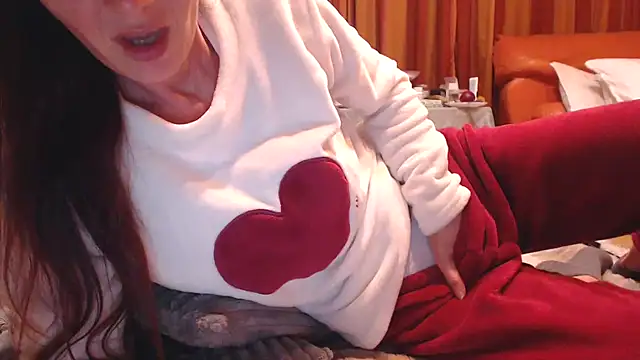 Snapshot of LovelyAndraGirl chatting on September 30, 2025, 2:06 am LovelyAndraGirl online show from September 30, 2025, 2:06 am