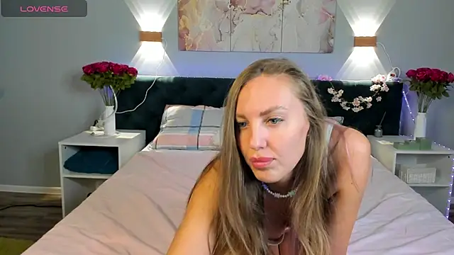 Snapshot of Kelly_Hardy chatting on March 21, 2025, 1:02 am Kelly Hardy online show from March 21, 2025, 1:02 am