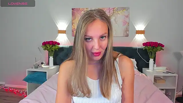 Snapshot of Kelly_Hardy chatting on February 25, 2025, 12:47 am Kelly Hardy online show from February 25, 2025, 12:47 am