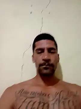 Snapshot of adriabis013 chatting on April 29, 2026, 3:49 pm adriabis013 online show from April 29, 2026, 3:49 pm