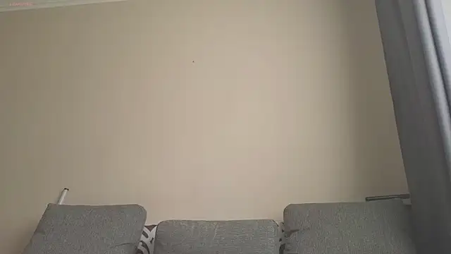 Snapshot of Sereta_Finn chatting on March 10, 2026, 9:13 am Sereta Finn online show from March 10, 2026, 9:13 am