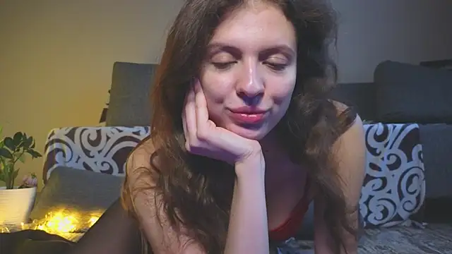 Snapshot of Sereta_Finn chatting on November 21, 2025, 10:58 am Sereta Finn online show from November 21, 2025, 10:58 am