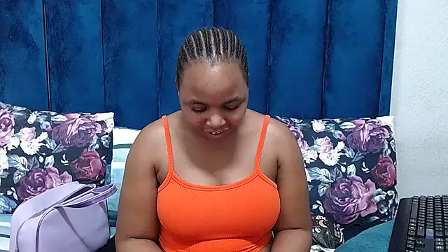 Snapshot of HotSmallTits chatting on June 29, 2026, 7:35 pm HotSmallTits online show from June 29, 2026, 7:35 pm
