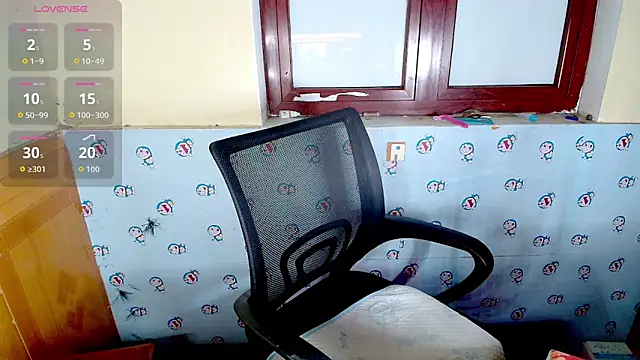 Snapshot of __Saphia__ chatting on May 4, 2026, 3:15 pm Saphia online show from May 4, 2026, 3:15 pm