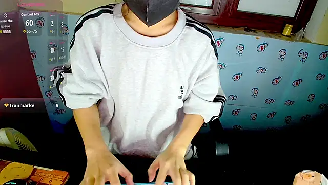   Saphia   online show from November 6, 2025, 4:27 am