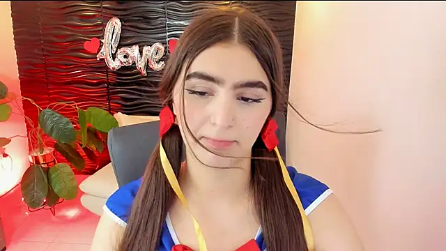 sofia 44 online show from October 9, 2025, 1:33 pm