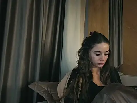 Snapshot of your_bunnygirl chatting on October 22, 2025, 9:31 am your bunnygirl online show from October 22, 2025, 9:31 am