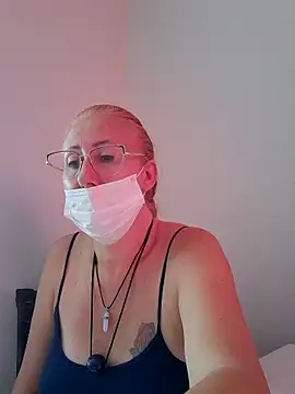 MILEIDE980 online show from November 12, 2025, 1:26 pm