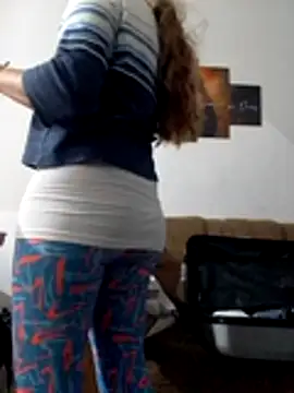 Snapshot of MILEIDE980 chatting on March 5, 2026, 8:44 am MILEIDE980 online show from March 5, 2026, 8:44 am