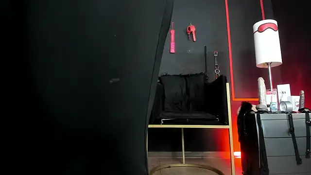 Snapshot of CharlotteScotte chatting on November 21, 2025, 11:31 am CharlotteScotte online show from November 21, 2025, 11:31 am