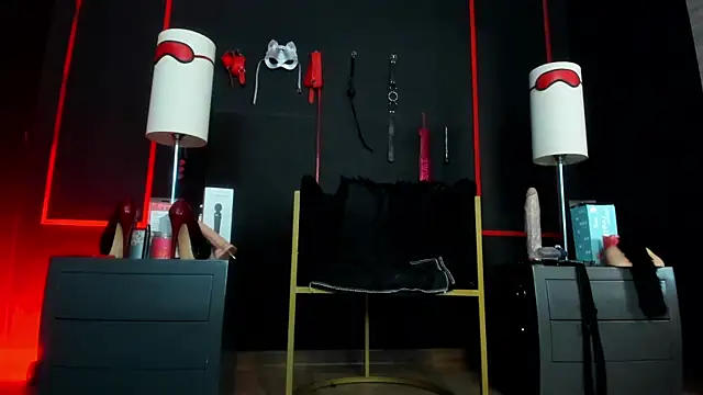 Snapshot of CharlotteScotte chatting on January 6, 2026, 11:47 am CharlotteScotte online show from January 6, 2026, 11:47 am