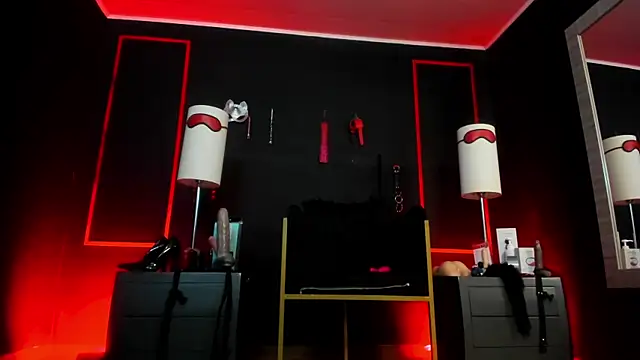 Snapshot of CharlotteScotte chatting on November 26, 2025, 12:05 pm CharlotteScotte online show from November 26, 2025, 12:05 pm