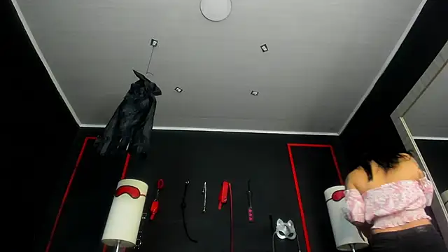 CharlotteScotte online show from November 1, 2025, 11:48 am