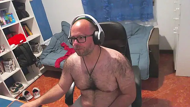 ravingr4d4 online show from May 1, 2026, 10:59 pm