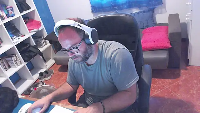 Snapshot of ravingr4d4 chatting on July 28, 2026, 2:13 pm ravingr4d4 online show from July 28, 2026, 2:13 pm