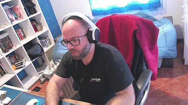 ravingr4d4 online show from March 13, 2026, 1:16 pm