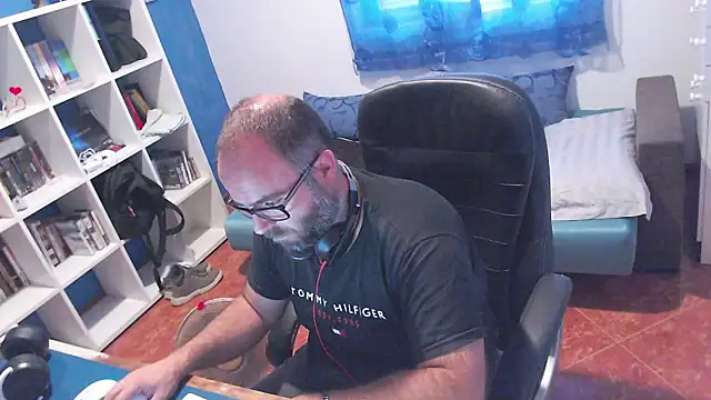 Snapshot of ravingr4d4 chatting on July 20, 2026, 10:33 am ravingr4d4 online show from July 20, 2026, 10:33 am