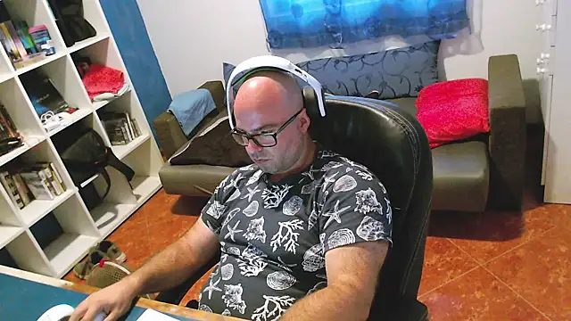 Snapshot of ravingr4d4 chatting on July 31, 2026, 11:09 am ravingr4d4 online show from July 31, 2026, 11:09 am