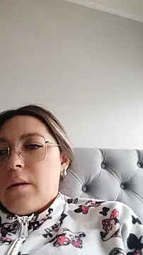 Daniela77771 online show from July 9, 2026, 3:22 pm