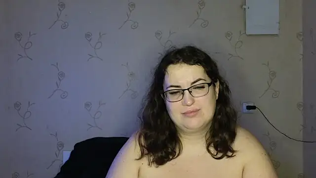 Snapshot of VladaCandy chatting on February 2, 2025, 10:28 pm VladaCandy online show from February 2, 2025, 10:28 pm