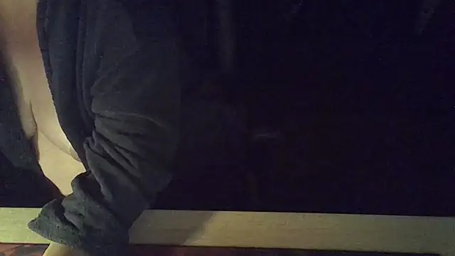 Silvia2277 online show from October 16, 2025, 10:07 pm