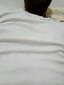 Mimo1402 online show from November 12, 2025, 11:19 pm