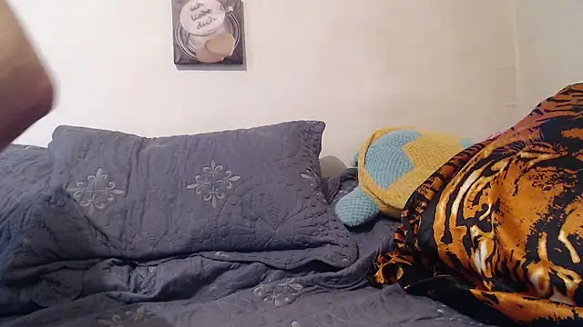 Snapshot of Andra_Love chatting on January 21, 2025, 7:28 pm Andra Love online show from January 21, 2025, 7:28 pm