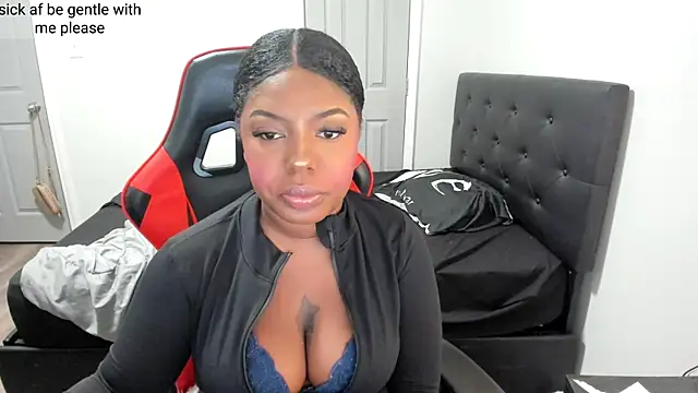 Snapshot of demi_xoxo chatting on March 13, 2026, 12:37 am demi xoxo online show from March 13, 2026, 12:37 am