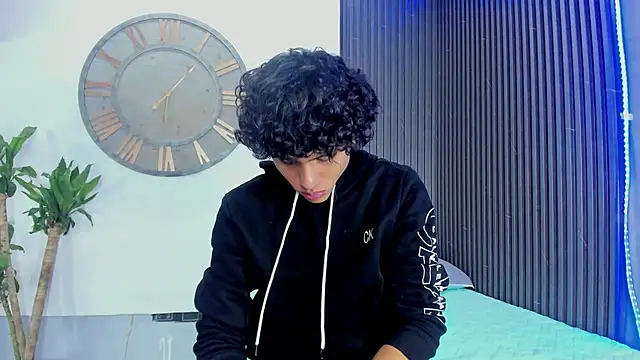 Edwars 03 online show from March 18, 2025, 8:26 pm