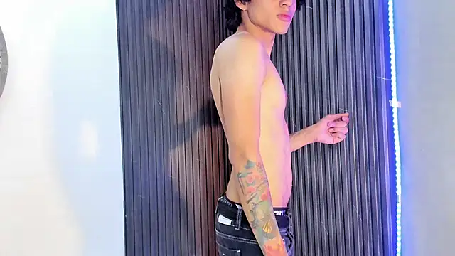 Edwars 03 online show from March 19, 2025, 8:22 pm