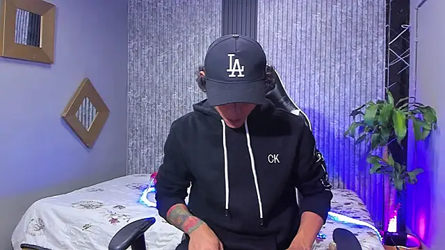 Edwars 03 online show from March 9, 2025, 12:20 pm