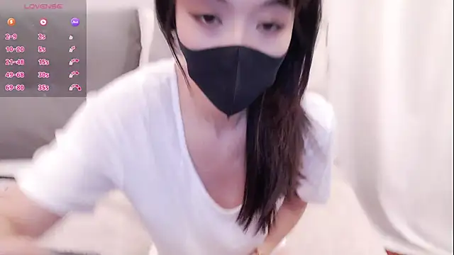 Snapshot of Duludulu_007 chatting on July 8, 2026, 3:51 am Duludulu 007 online show from July 8, 2026, 3:51 am