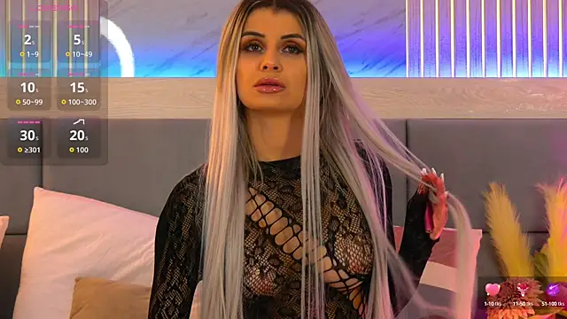 Snapshot of MiaCharm chatting on October 10, 2025, 9:48 pm MiaCharm online show from October 10, 2025, 9:48 pm