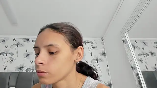 Snapshot of Ehotloveaxxx chatting on December 3, 2025, 12:59 pm Ehotloveaxxx online show from December 3, 2025, 12:59 pm