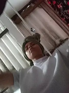 Snapshot of Ehotloveaxxx chatting on October 22, 2025, 11:31 am Ehotloveaxxx online show from October 22, 2025, 11:31 am