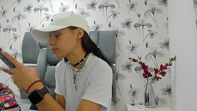 Snapshot of Ehotloveaxxx chatting on November 1, 2025, 2:11 pm Ehotloveaxxx online show from November 1, 2025, 2:11 pm