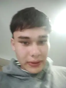 cristof 2000 online show from February 6, 2026, 11:01 pm