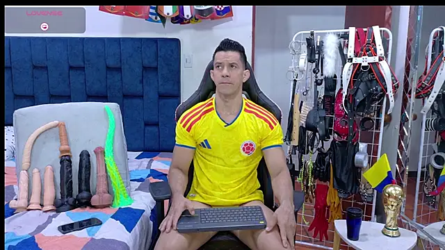 Snapshot of JoseRumbero26 chatting on July 3, 2026, 11:39 am JoseRumbero26 online show from July 3, 2026, 11:39 am