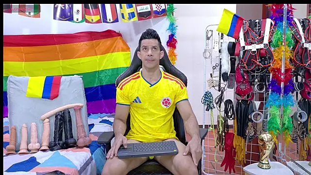JoseRumbero26 online show from June 18, 2026, 12:32 pm