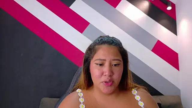 Snapshot of I_am_yours- chatting on November 11, 2025, 11:38 am I am yours- online show from November 11, 2025, 11:38 am