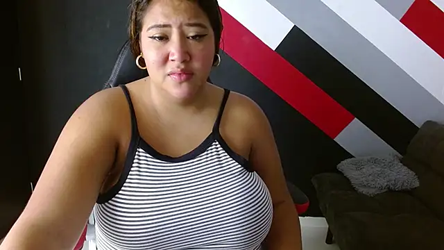 Snapshot of I_am_yours- chatting on October 20, 2025, 11:44 am I am yours- online show from October 20, 2025, 11:44 am