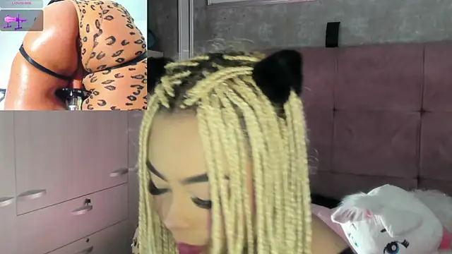 conny  curly online show from April 22, 2026, 2:13 pm