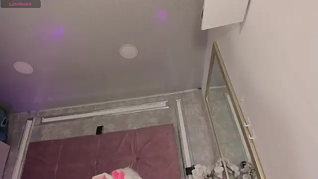 Snapshot of conny__curly chatting on October 10, 2025, 8:20 pm conny curly online show from October 10, 2025, 8:20 pm