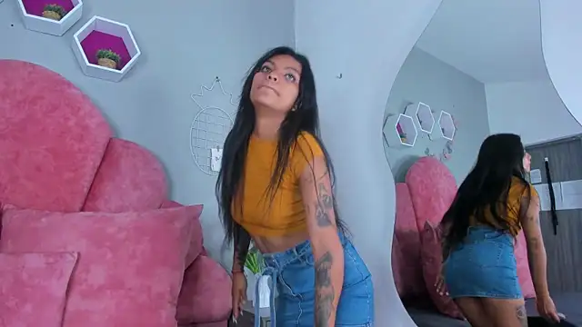rachellmartinez online show from March 1, 2025, 12:01 pm